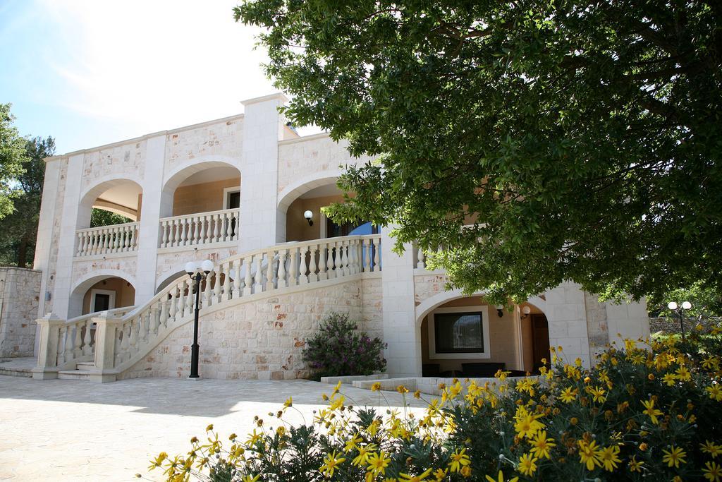 Holiday Gli Archi Fasano Exterior foto
